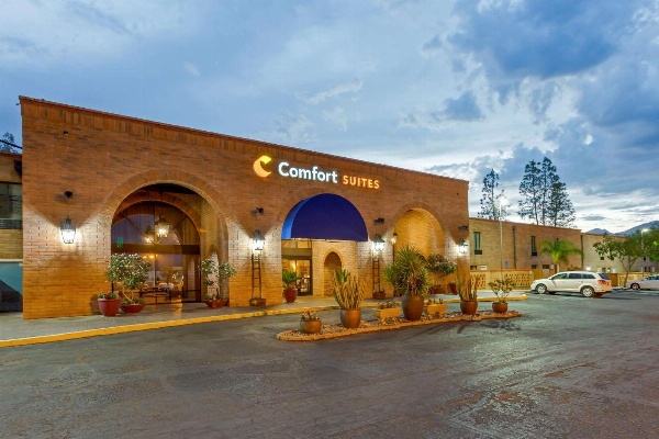 Comfort Suites At Sabino Canyon image 5